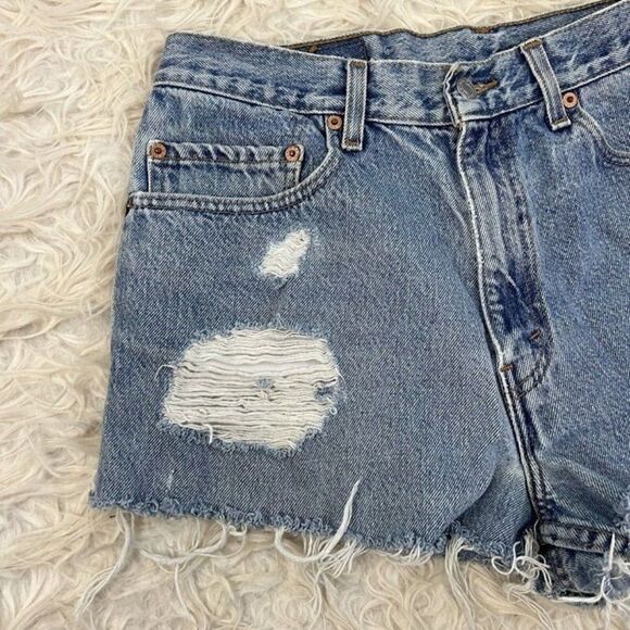 Levi's 550 Jean Shorts Women's 32” Waist Distressed Mens 34 Cut-Off Denim - Picture 8 of 10